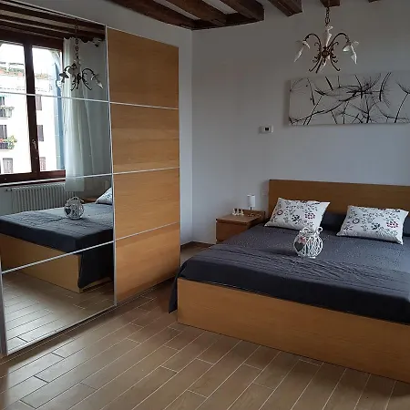 Guest house Ca' Fondamenta 2*